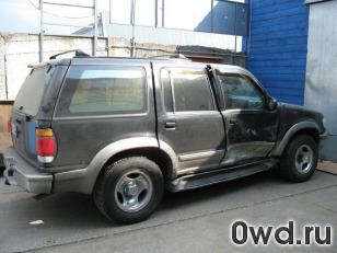 Битый автомобиль Ford Explorer